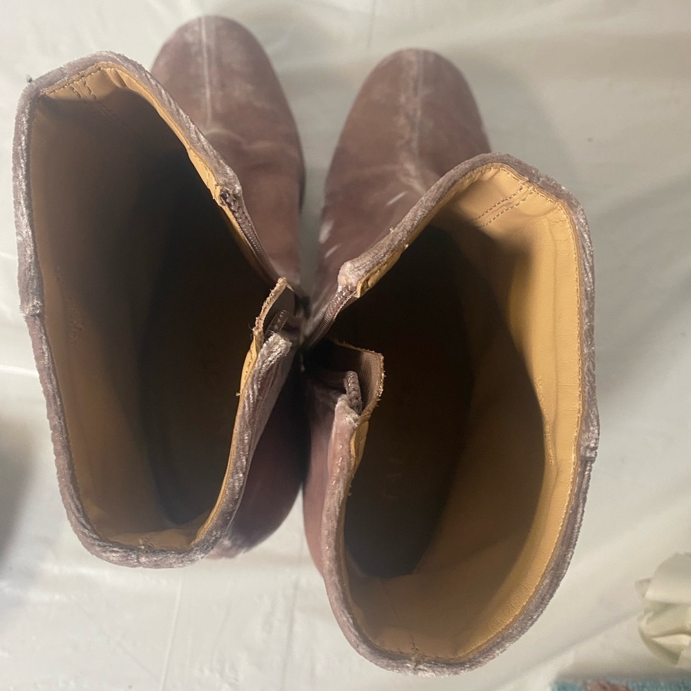 Talbots Harlow soft blush pink velvet ankle boots with block 2” heel 6.5 - Picture 7 of 9